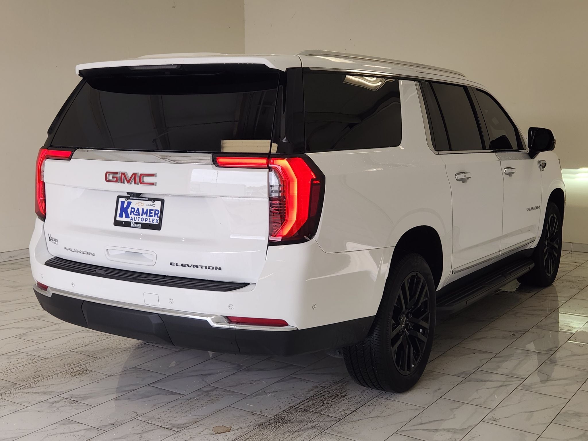 2025 GMC Yukon XL Elevation
