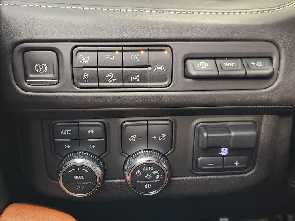 2023 GMC Yukon XL Denali Ultimate