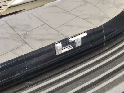 2025 Chevrolet Suburban LT