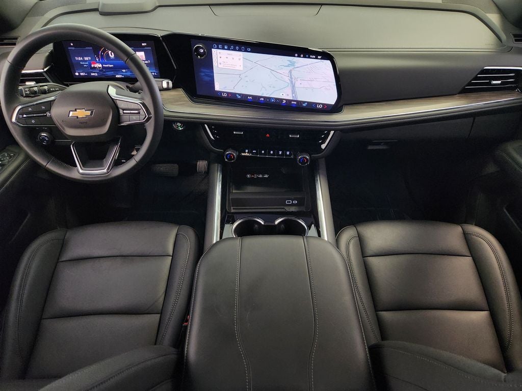 2025 Chevrolet Suburban LT