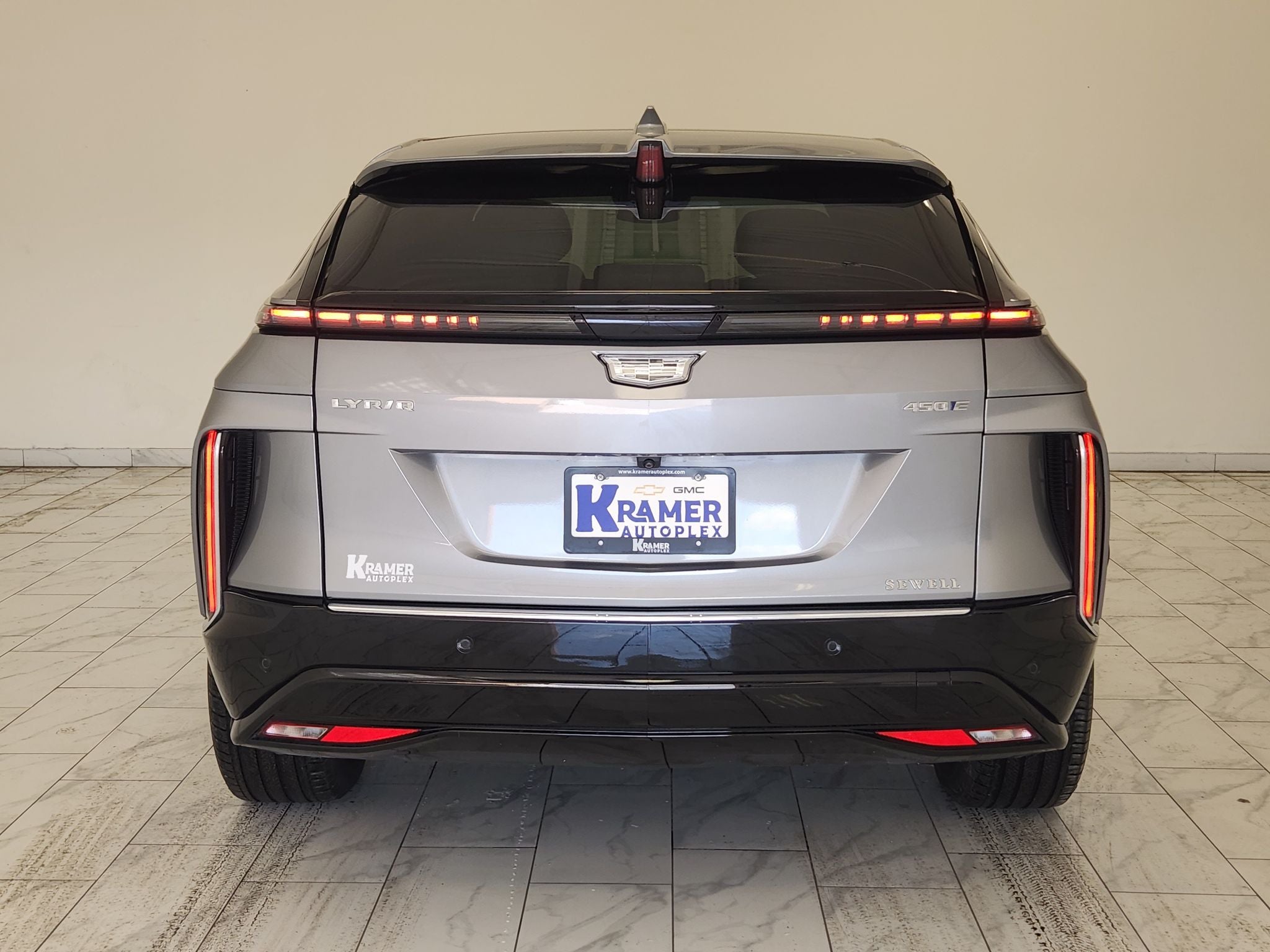 2024 Cadillac LYRIQ Luxury 1