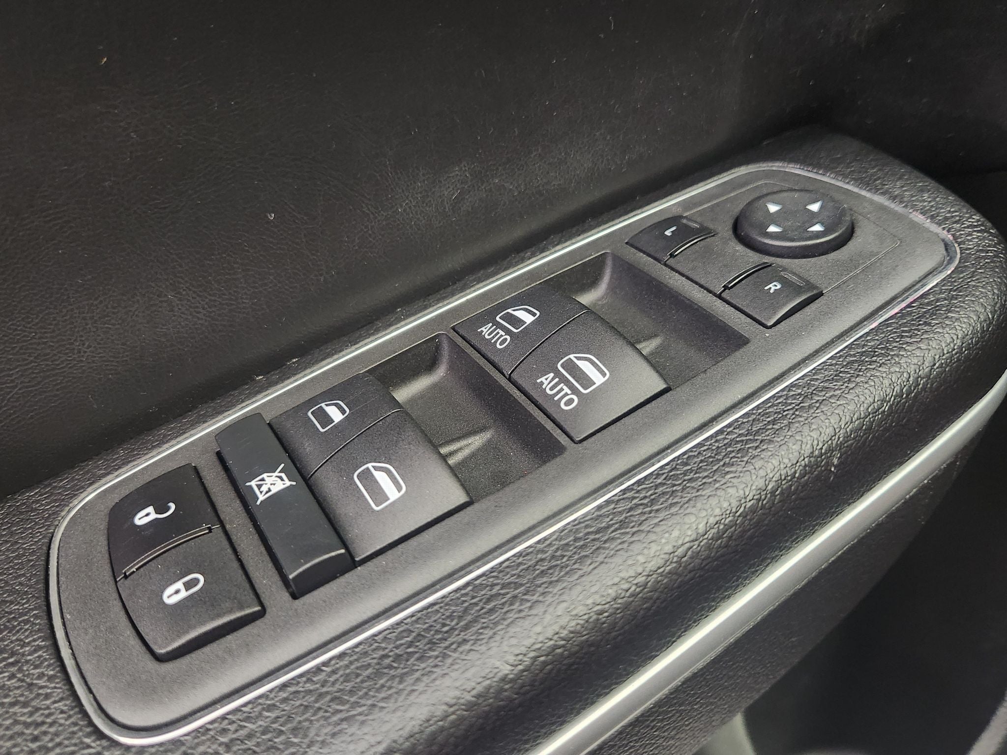 2022 Chrysler 300 Touring L
