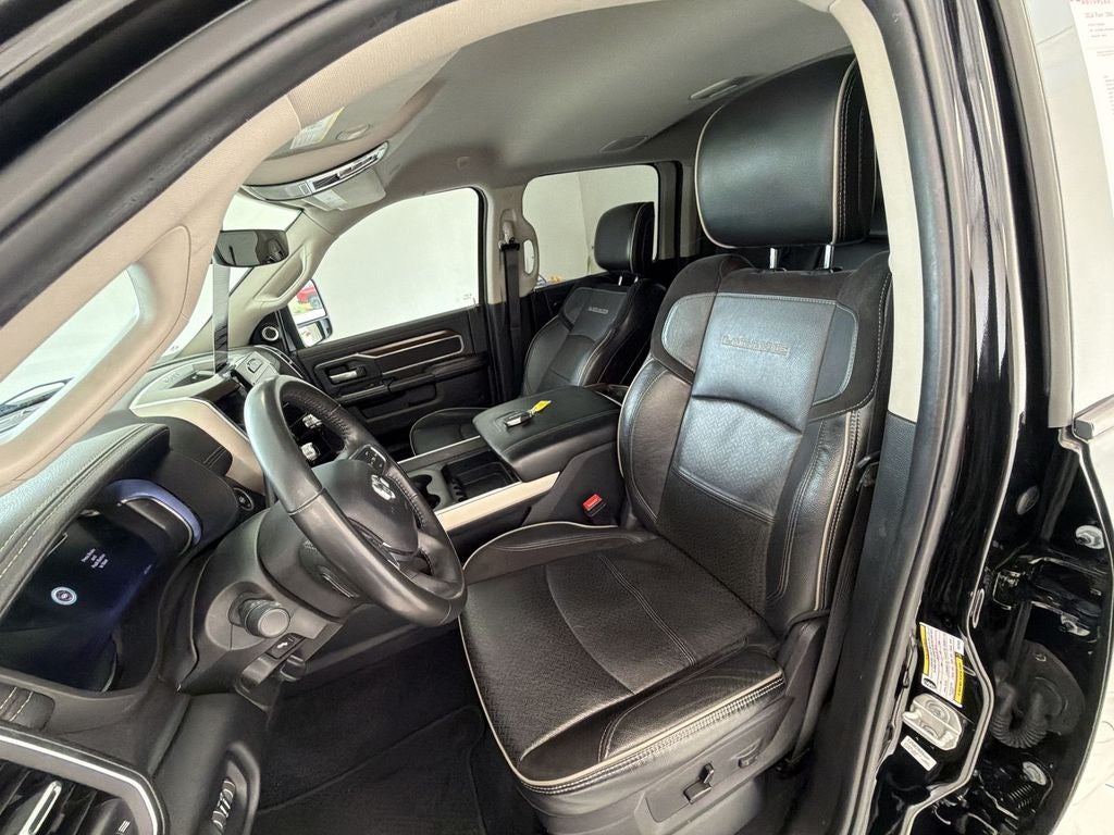 2024 RAM 3500 Laramie Mega Cab 4x4 6'4" Box