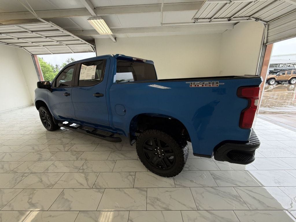 2022 Chevrolet Silverado 1500 Custom Trail Boss