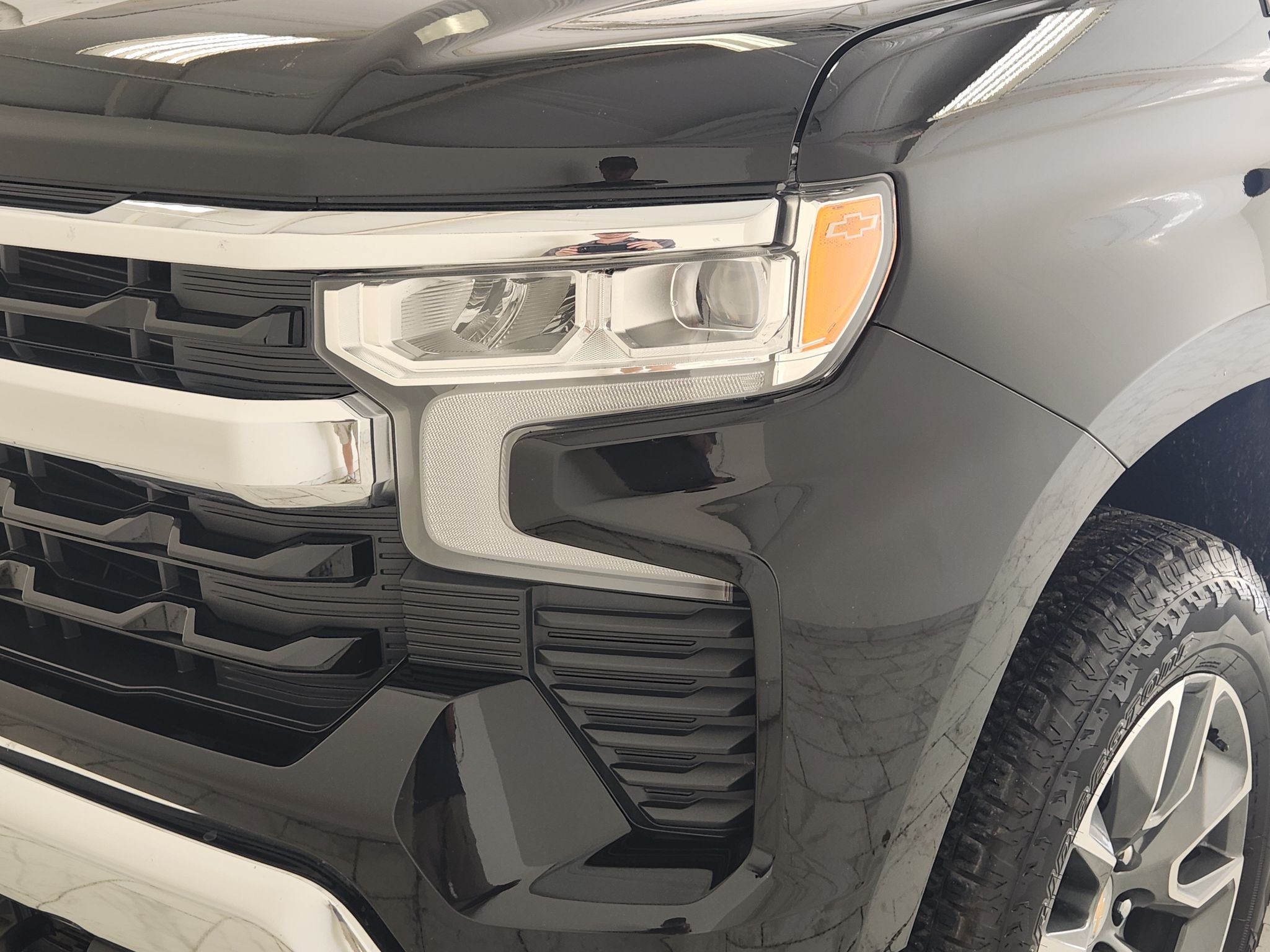 2026 Chevrolet Silverado 1500 LT - Photo 9