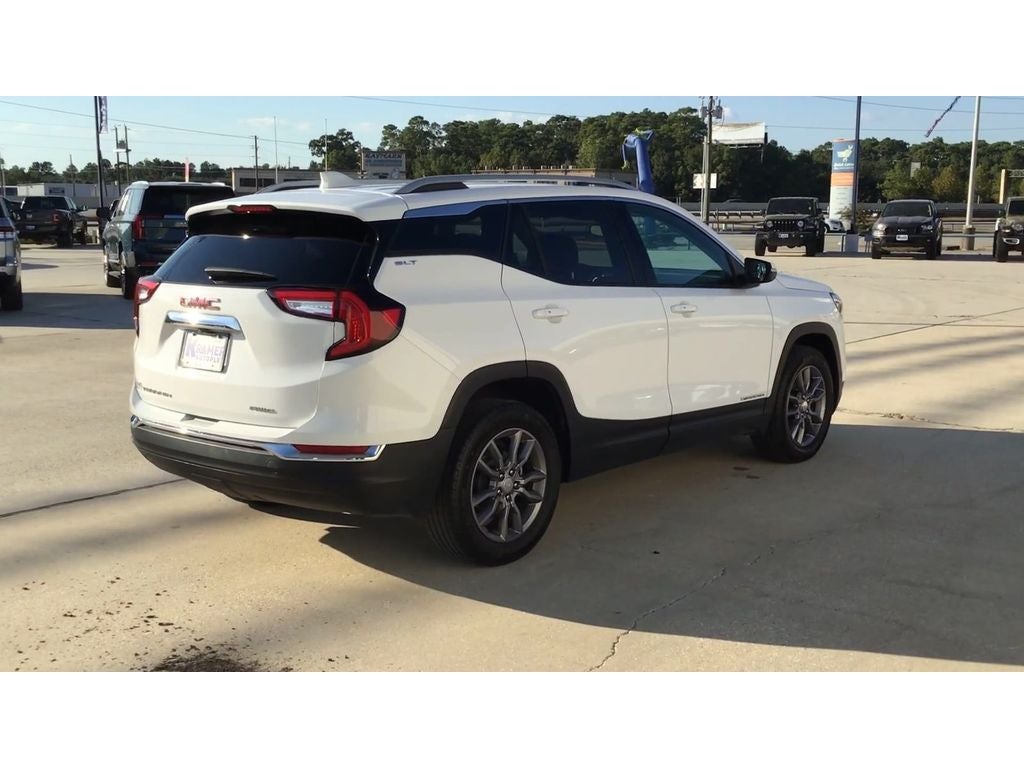 2024 GMC Terrain SLT
