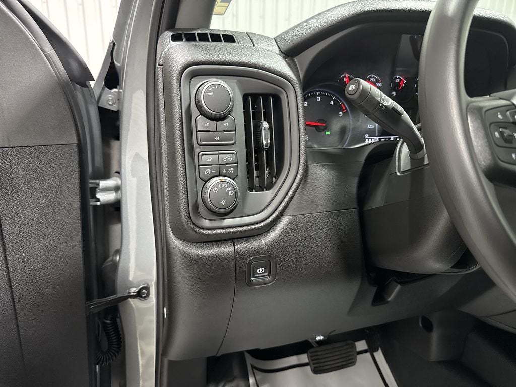 2026 Chevrolet Silverado 3500 HD WT DRW