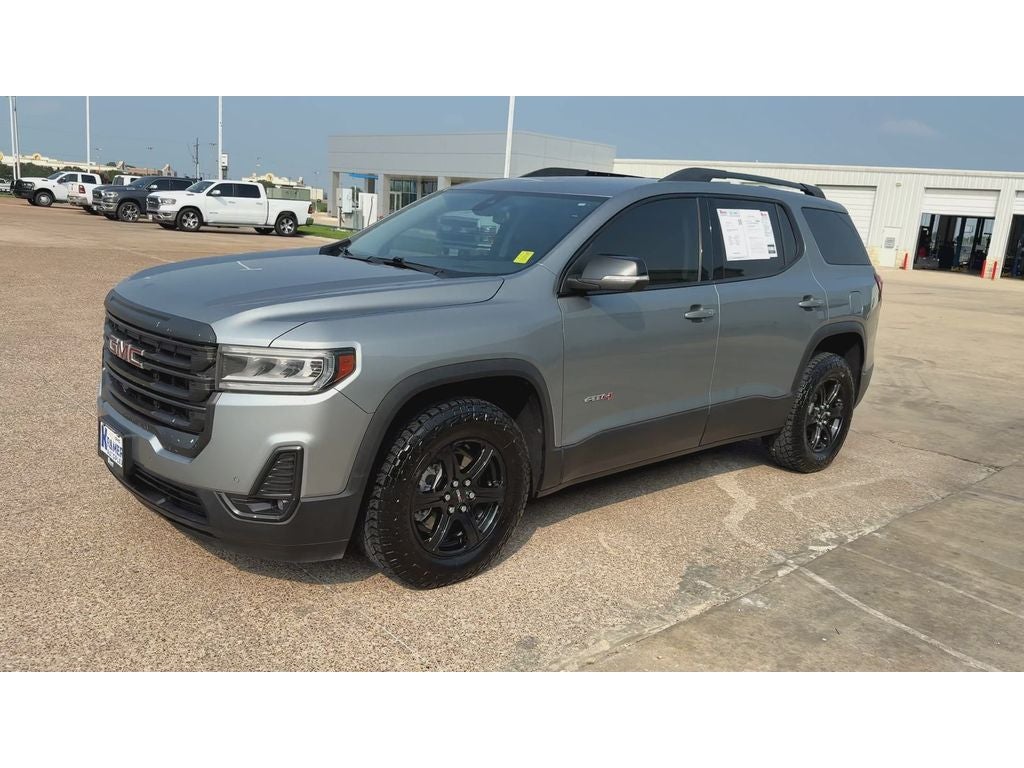 2023 GMC Acadia AT4