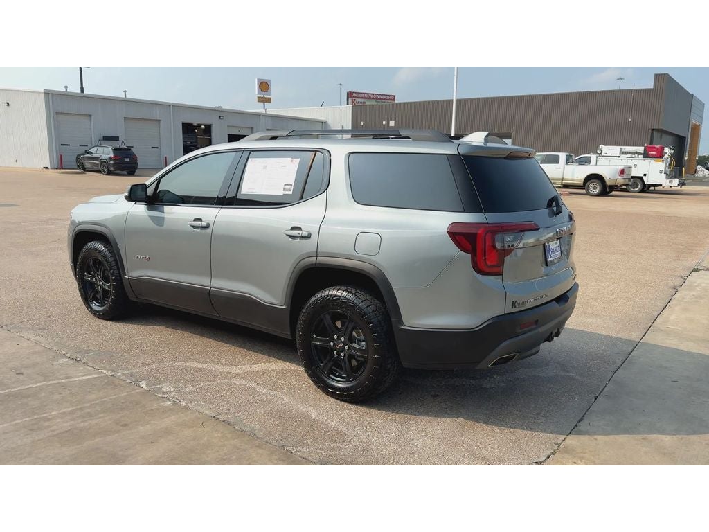 2023 GMC Acadia AT4