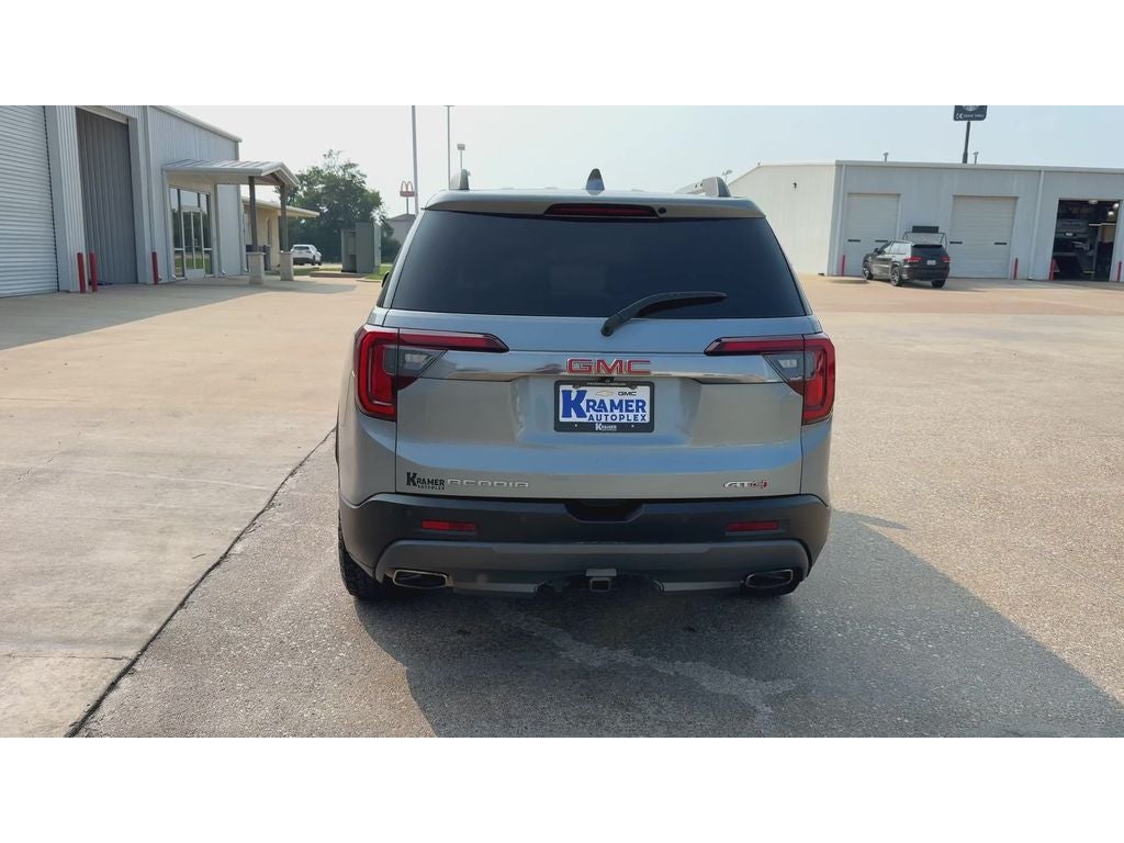 2023 GMC Acadia AT4