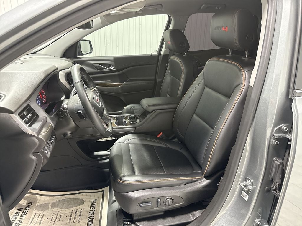 2023 GMC Acadia AT4