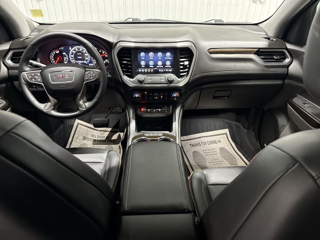 2023 GMC Acadia AT4