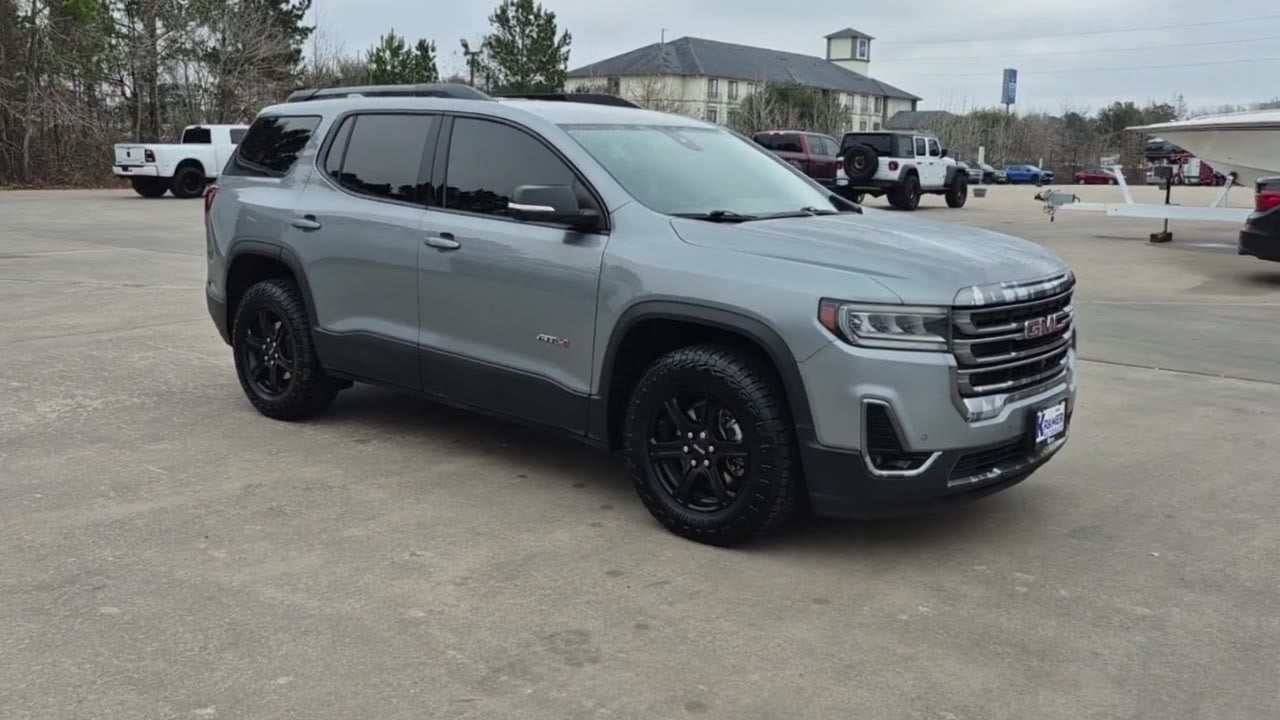2023 GMC Acadia AT4