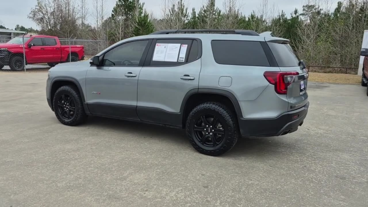 2023 GMC Acadia AT4