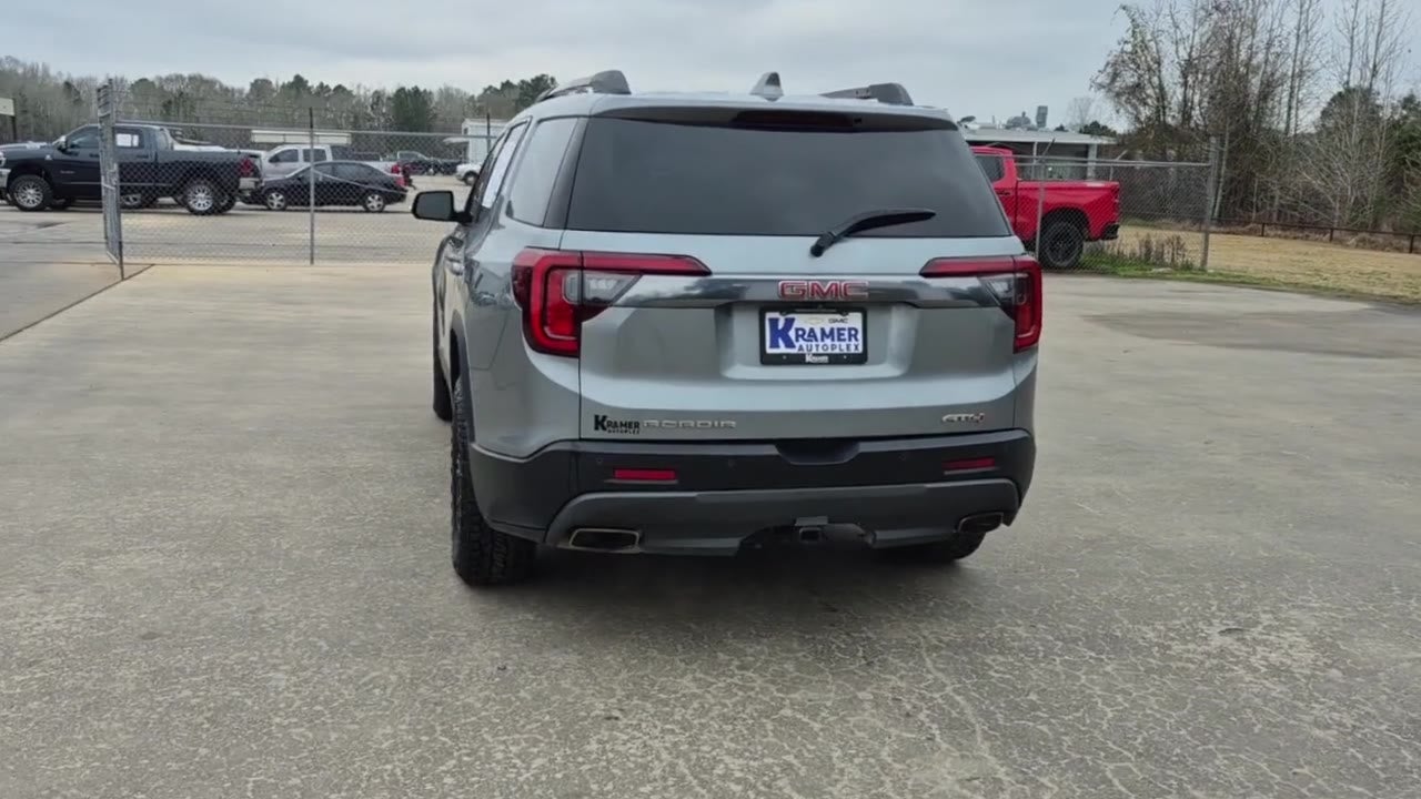 2023 GMC Acadia AT4