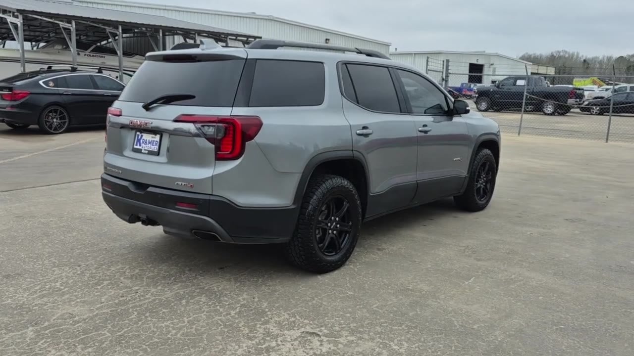 2023 GMC Acadia AT4