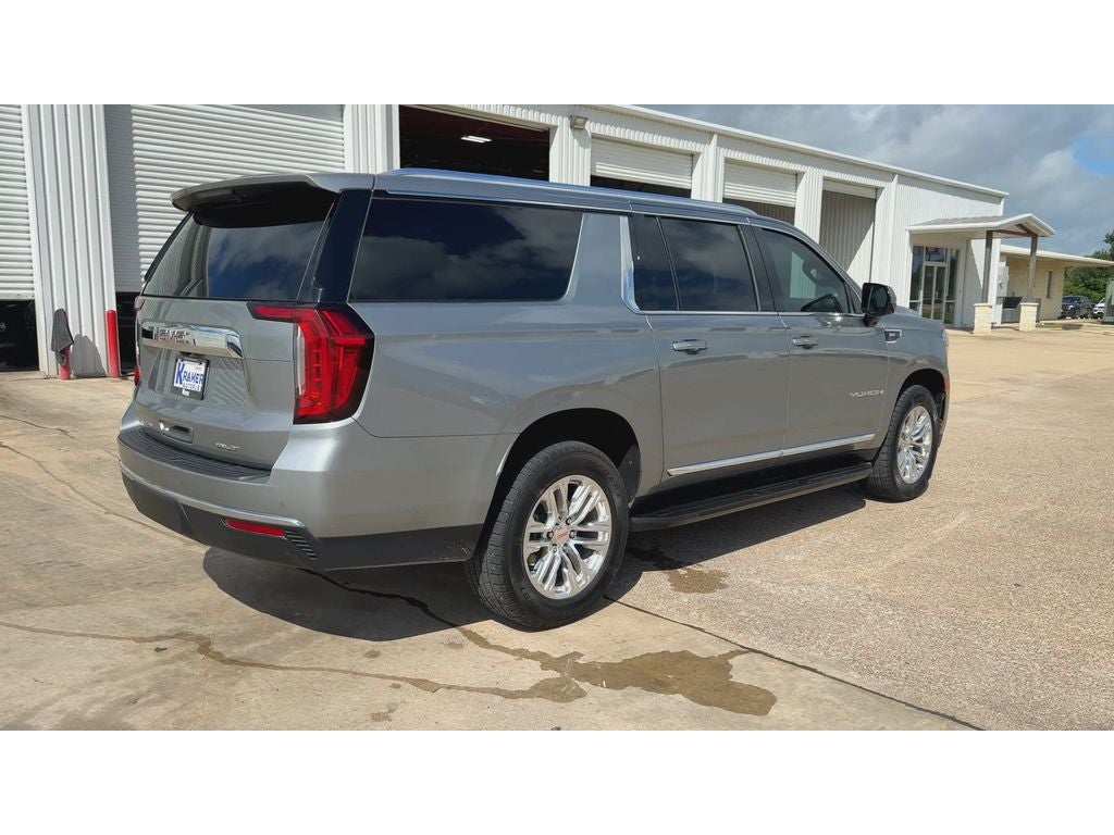 2023 GMC Yukon XL SLT