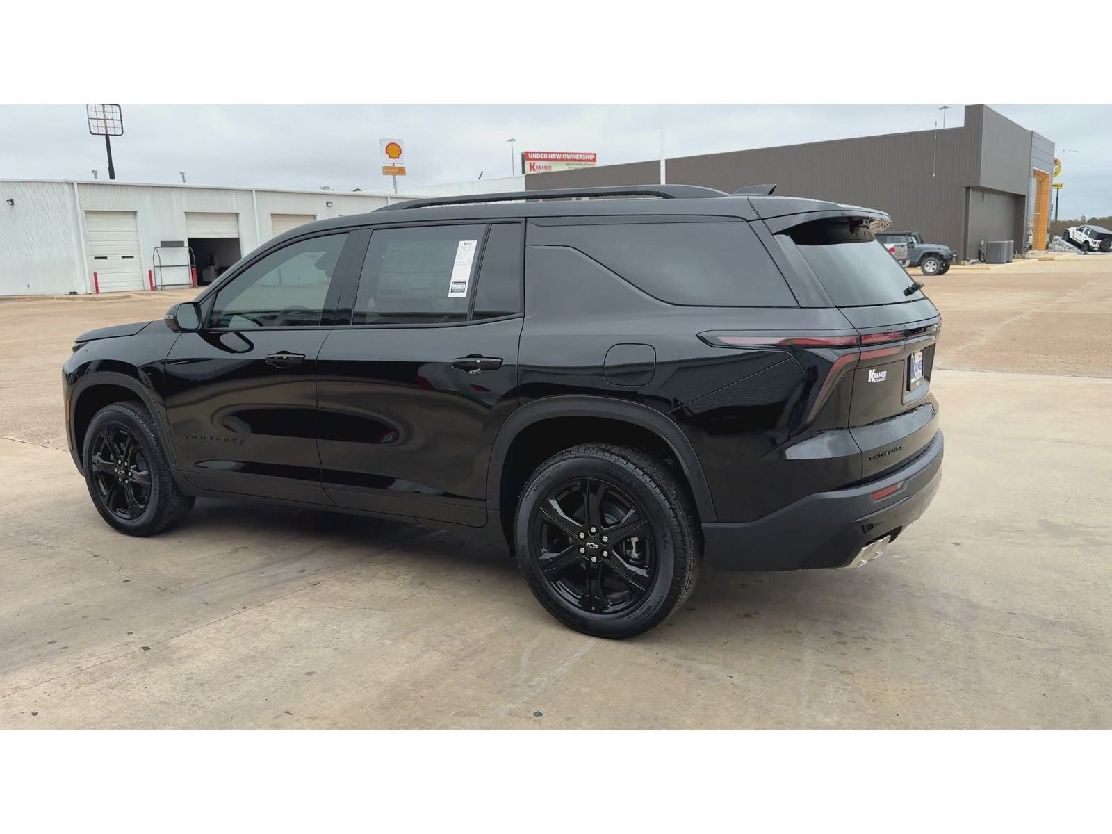 2027 Chevrolet Traverse LT