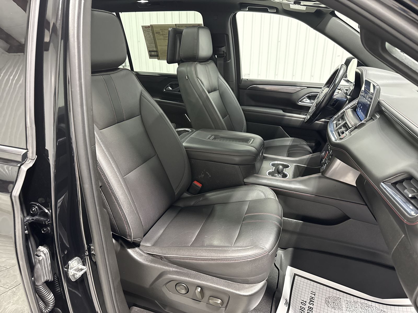 2023 Chevrolet Suburban RST