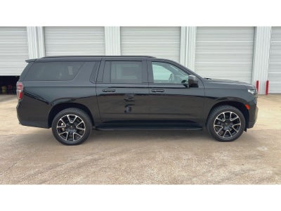 2023 Chevrolet Suburban RST