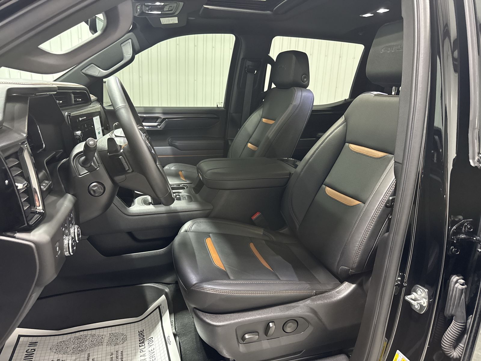2025 GMC Sierra 1500 AT4