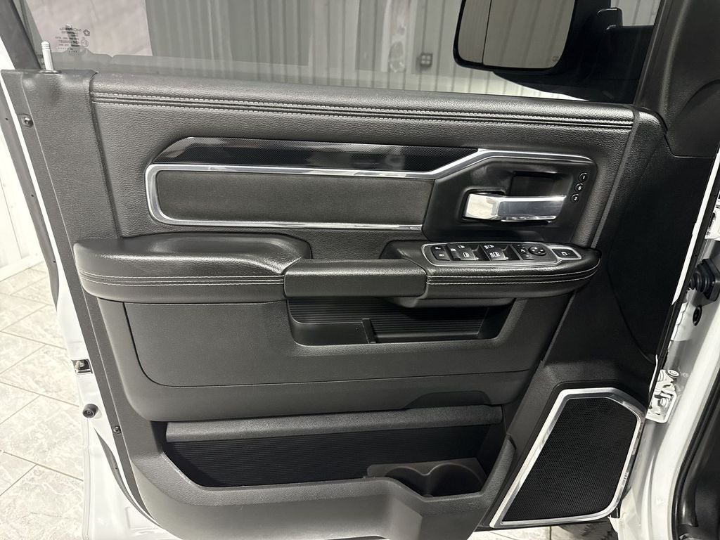 2022 RAM 2500 Laramie Crew Cab 4x4 6'4" Box