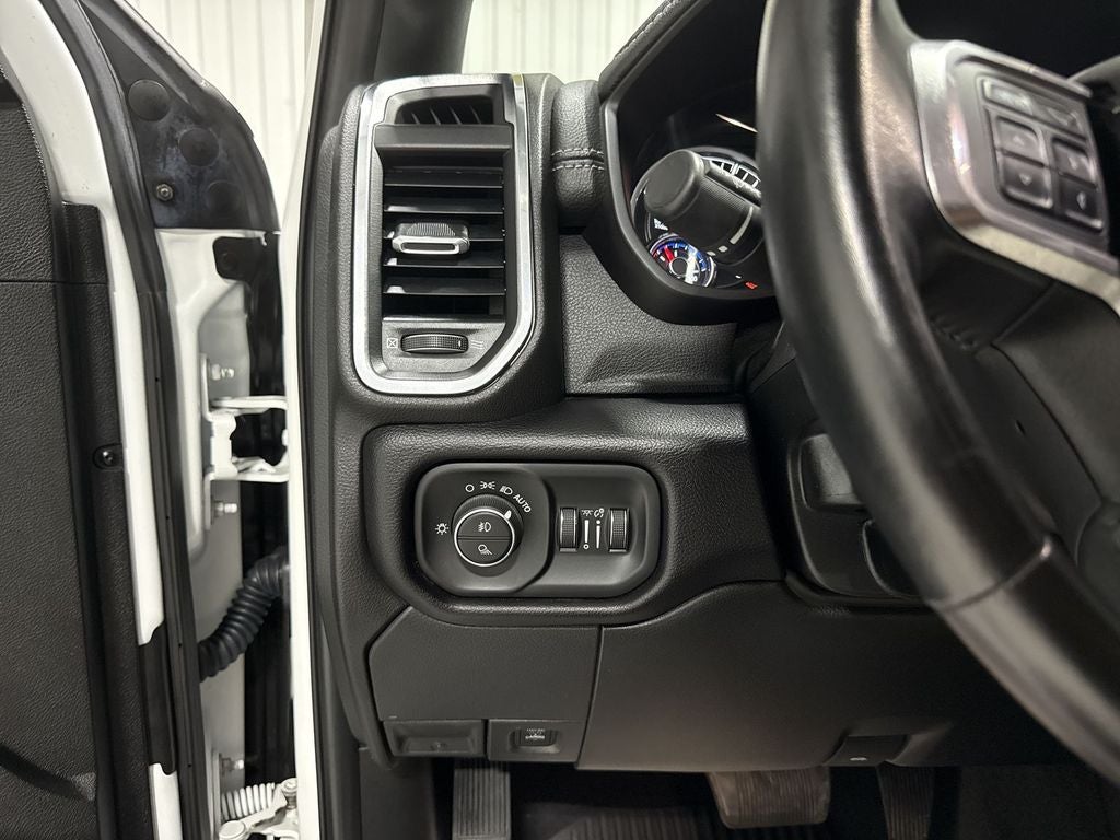 2022 RAM 2500 Laramie Crew Cab 4x4 6'4" Box
