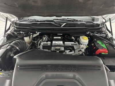 2022 RAM 2500 Laramie Crew Cab 4x4 6'4" Box