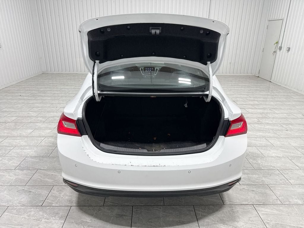 2022 Chevrolet Malibu LS