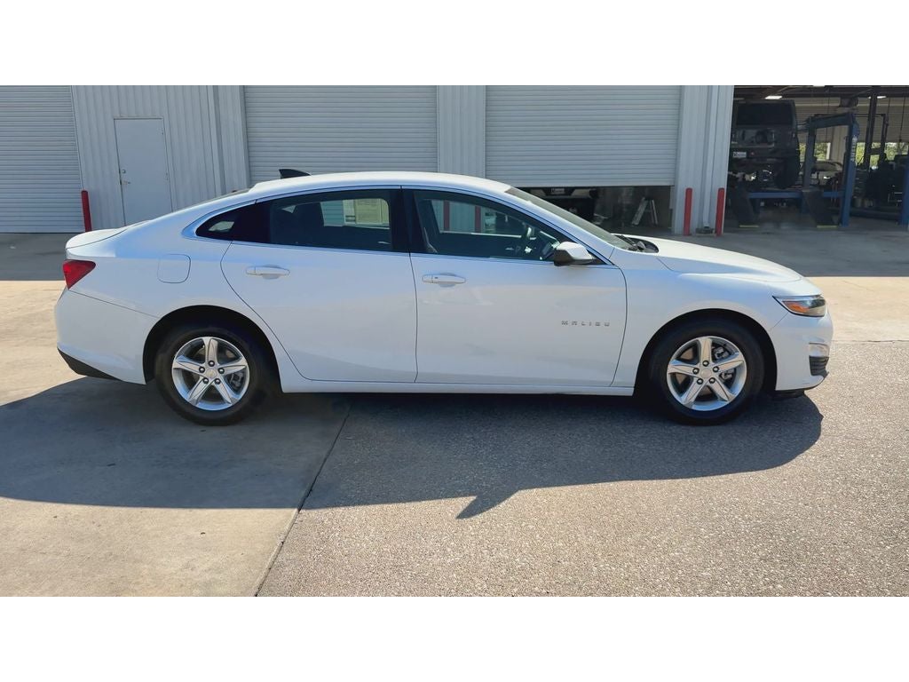 2022 Chevrolet Malibu LS